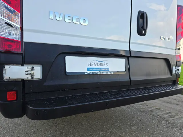 Iveco Daily 35S18HV 3.0 410 H2 2023 Diesel 5