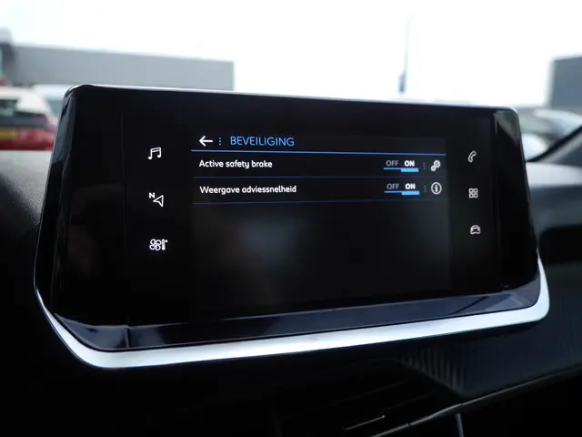 Peugeot 208 1.2 PureTech Active 2023 Benzine 30