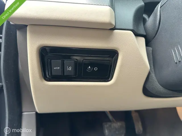 Jaguar XF 2.0d Portfolio 2016 Diesel 11