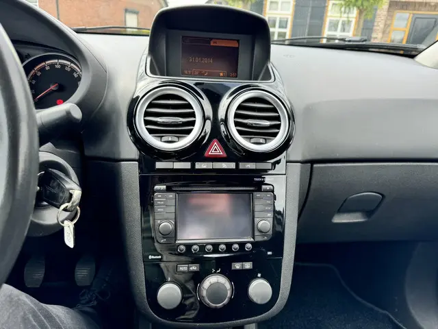 Opel Corsa 1.2 BUSINESS + 2014 LPG/Gas 12