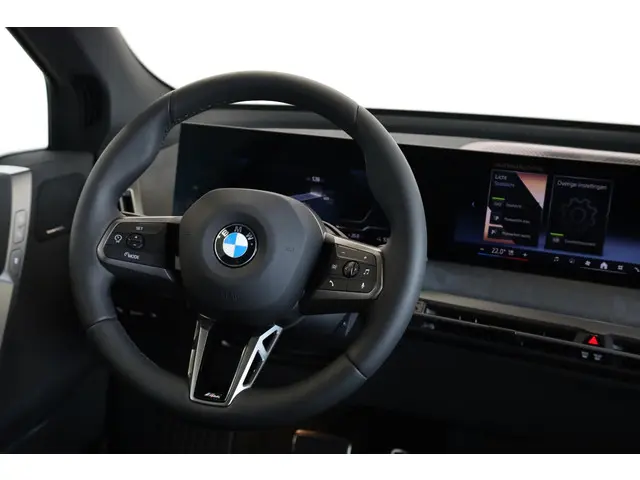BMW iX xDrive45 2025 Elektrisch 11