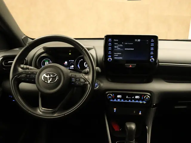 Toyota Yaris 1.5 Hybrid Executive 2020 Hybride Benzine 13