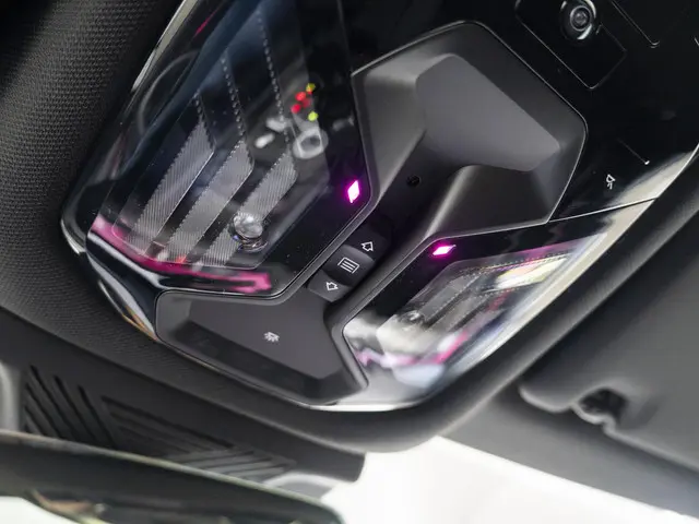 BMW 5 Serie Sedan 520i 2025 Benzine 38