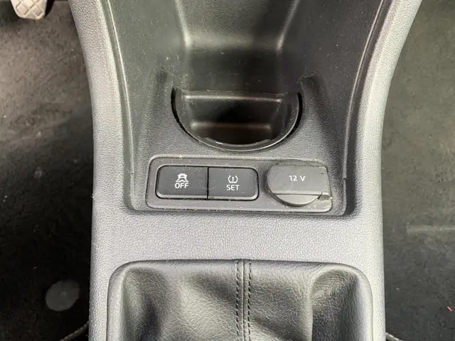 Volkswagen up! 1.0 BMT move up! 2018 Benzine 20