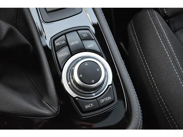 BMW 2 Serie Active Tourer 218i Executive 2015 Benzine 17