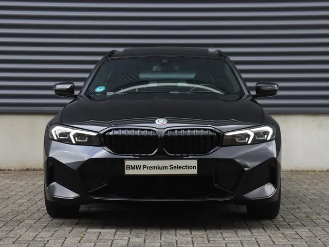 BMW 3 Serie Touring 320e 2023 Hybride Benzine 3