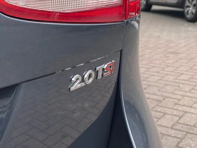 Volkswagen Passat Variant 2.0 TSI Highline 2012 Benzine 27