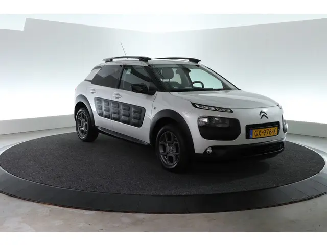 Citroën C4 Cactus 1.2 PureTech Shine 2015 Benzine 15