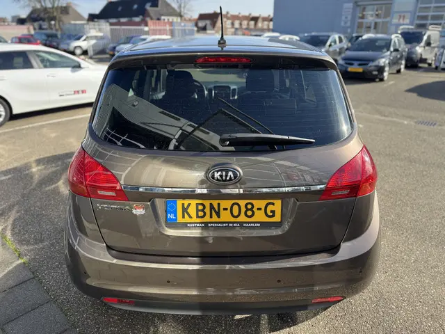 Kia Venga Automaat 1.6 CVVT ComfortLine 2018 Benzine 9