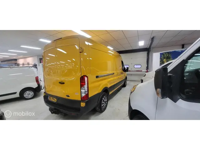 Ford Transit 350 2.0 TDCI L3H2 Ambiente 2017 Diesel 3