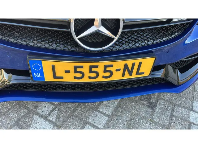 Mercedes-Benz C-Klasse 63 AMG 2017 Benzine 26