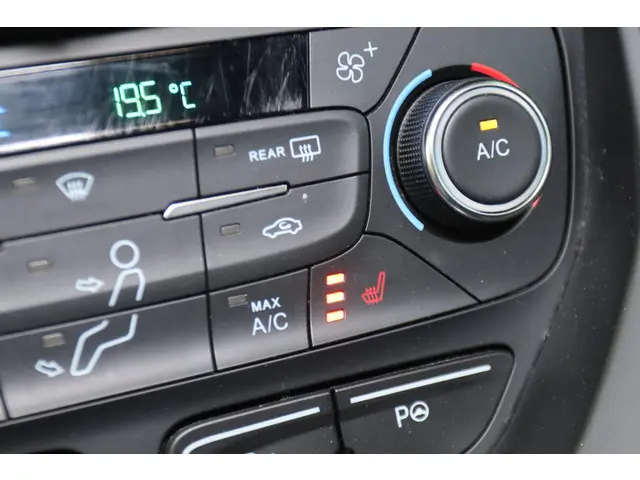 Ford Kuga 1.5 ECOBOOST ST-LINE 2017 Benzine 27