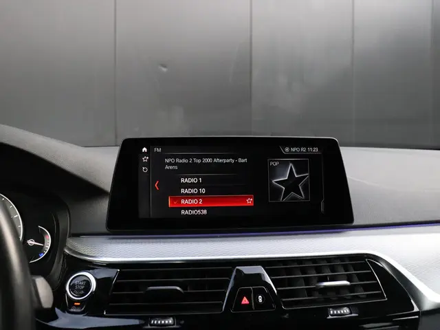 BMW 5 Serie Touring 520i High Executive 2019 Benzine 6