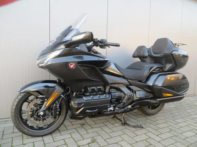 Honda GL 1800 Gold Wing Touring 2021 Benzine 10
