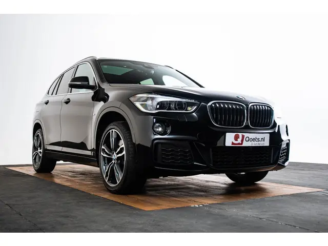 BMW X1 sDrive20i High Executive 2019 Benzine 14