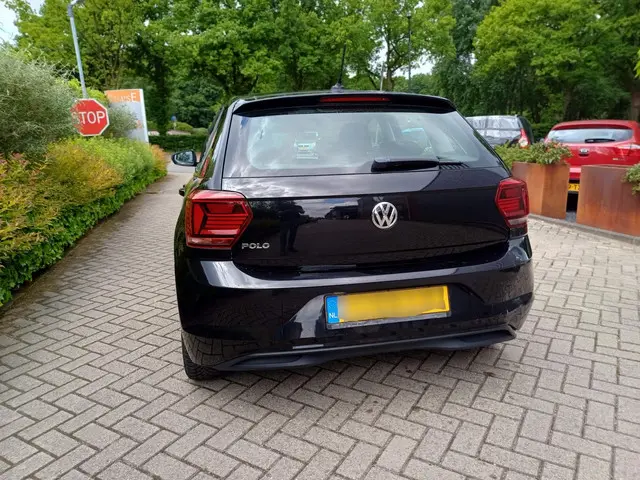 Volkswagen Polo 1.0 MPI Comfortline 2020 Benzine 19