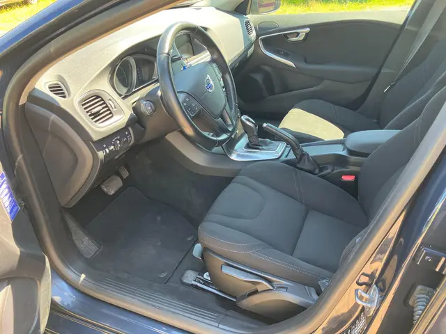 Volvo V40 1.6 T4 90000 km! 2014 Benzine 6