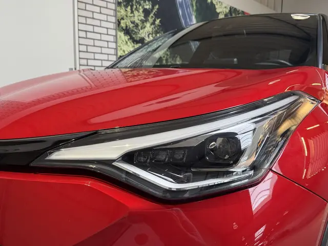 Toyota C-HR 2.0 Hybrid Style Luxury 2021 Hybride Benzine 7