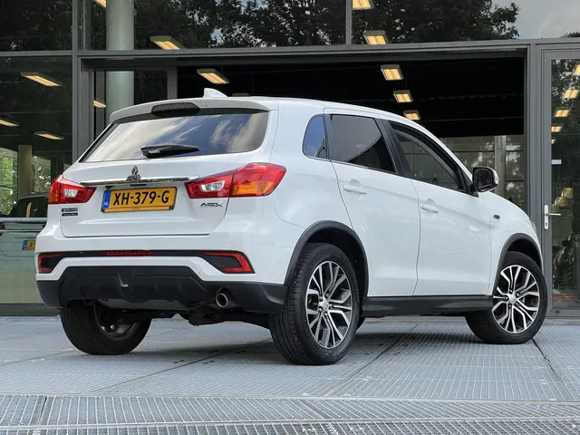 Mitsubishi ASX 2