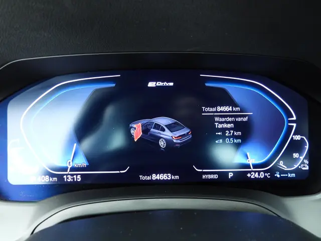 BMW 3 Serie Sedan 330e 2019 Hybride Benzine 13
