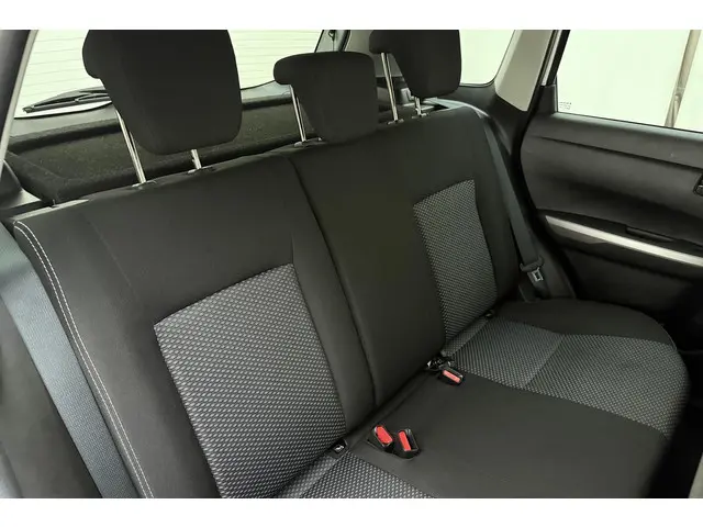 Suzuki Vitara 1.5 Hybrid Select 2025 Hybride Benzine 16