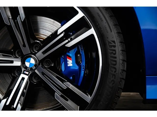 BMW 3 Serie Touring 330e 2025 Hybride Benzine 37