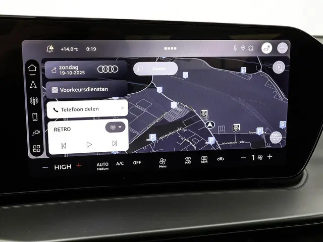 Audi Q3 1.5 200kW e-hybrid Pro line 272 PK 2026 Benzine 9