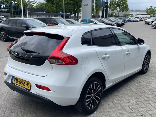 Volvo V40 1.5 T2 Polar+ 2018 Benzine 9