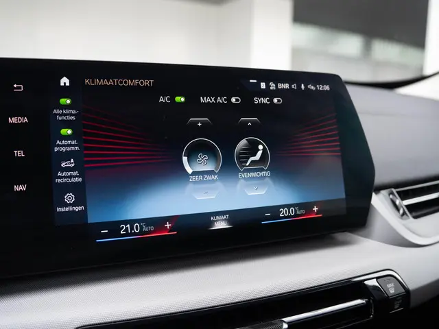 BMW iX1 xDrive30 2023 Elektrisch 16