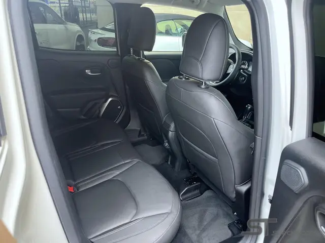 Jeep Renegade 1.3T Limited|Navi|Beats|19 inch 2019 Benzine 16