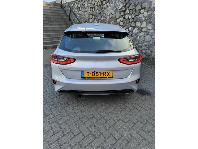 Kia Ceed 1.0 T-GDi DynamicLine 2023 Benzine 5
