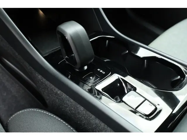 Volvo XC40 2.0 B3 Black Edition 2025 Benzine 7