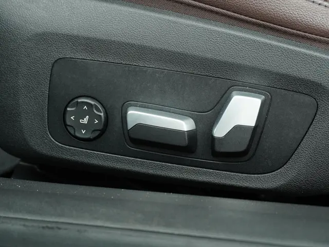 BMW 4 Serie Cabrio 420i High Executive 2023 Benzine 24