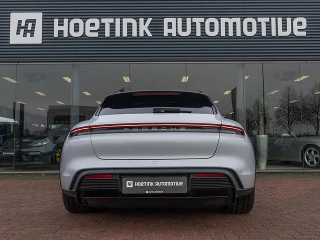 Porsche Taycan Cross Turismo 4S 93 kWh 2022 Elektrisch 10