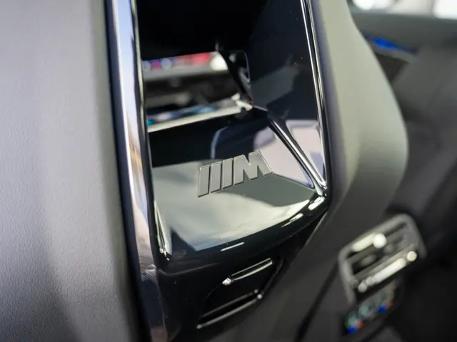 BMW M5 Touring 2026 Hybride Benzine 62