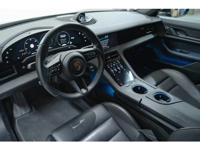 Porsche Taycan 4S Performance 84 kWh 2020 Elektrisch 13