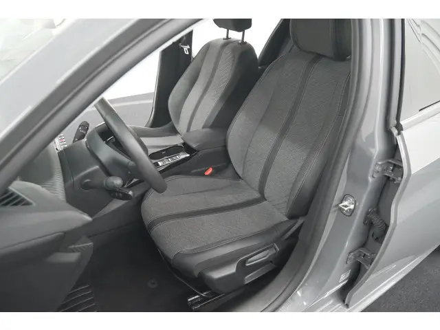 Peugeot 208 PureTech 100 Allure 2025 Benzine 25