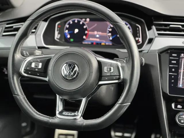 Volkswagen Arteon 2.0 TSI R-Line 2019 Benzine 24