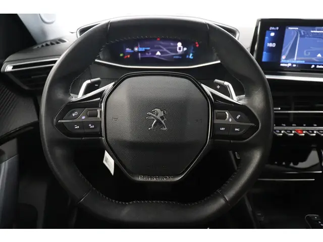 Peugeot 2008 1.2 PureTech GT-Line 2020 Benzine 31