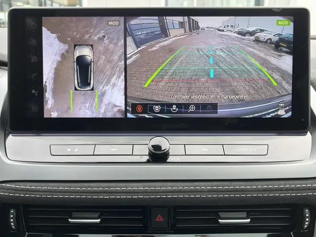 Nissan QASHQAI 1.3 MHEV Xtronic Tekna Plus 2025 Benzine 8