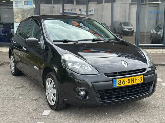 Renault Clio 1.2 Authentique 2012 Benzine 10