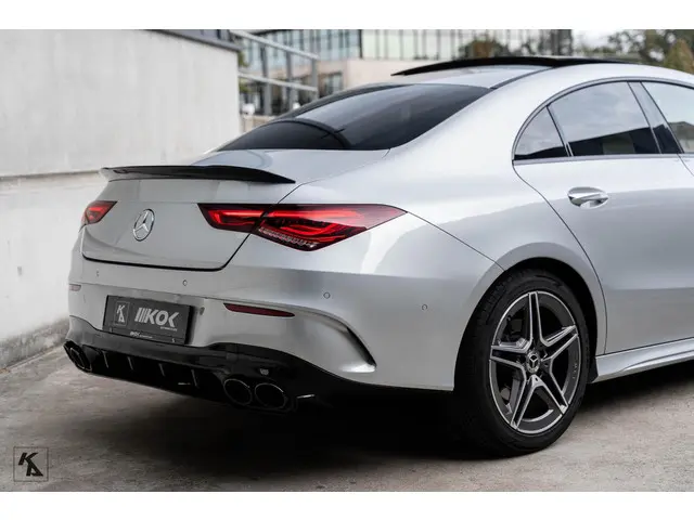 Mercedes-Benz CLA 200 Premium Plus 2020 Benzine 63