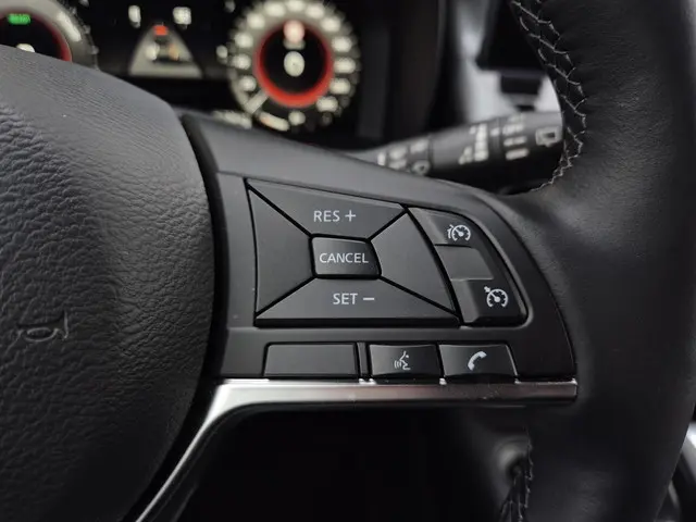 Nissan Juke 1.6 Hybrid N-Connecta 2024 Hybride Benzine 19