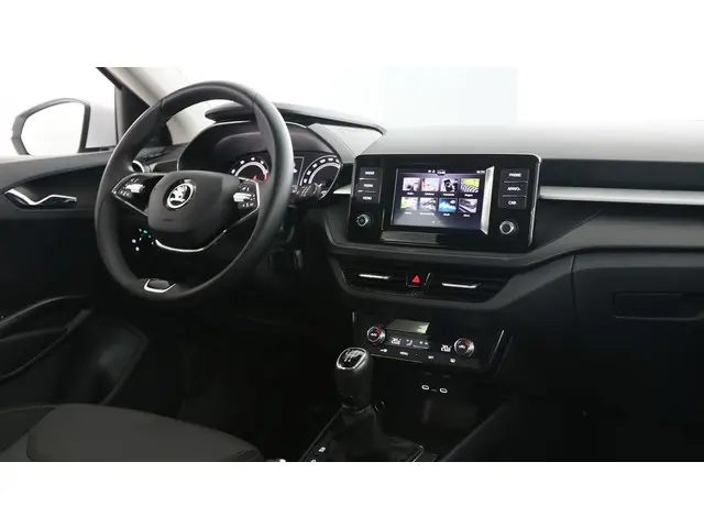 Škoda Fabia 1.0 MPI 80pk Ambition 2023 Benzine 18