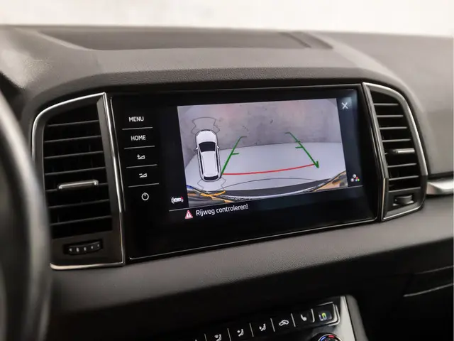 Škoda Karoq 1.0 TSI Sport Deluxe 2019 Benzine 16