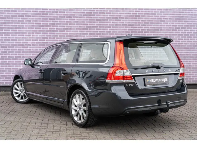 Volvo V70 2.0 T4 Inscription Edition 2015 Benzine 10