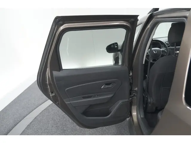 Dacia Duster TCe 130 Tech Road 2019 Benzine 68