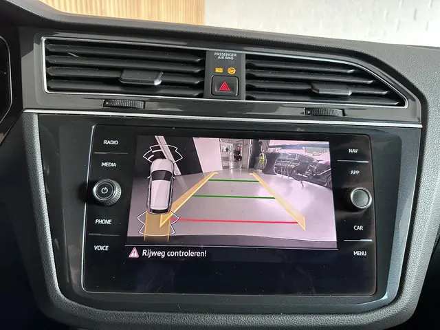 Volkswagen Tiguan 1.5 TSI R-Line Business+ 2021 Benzine 5