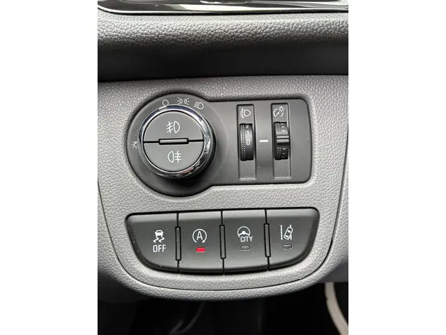 Opel KARL 1.0 ecoFLEX Innovation 2017 Benzine 38