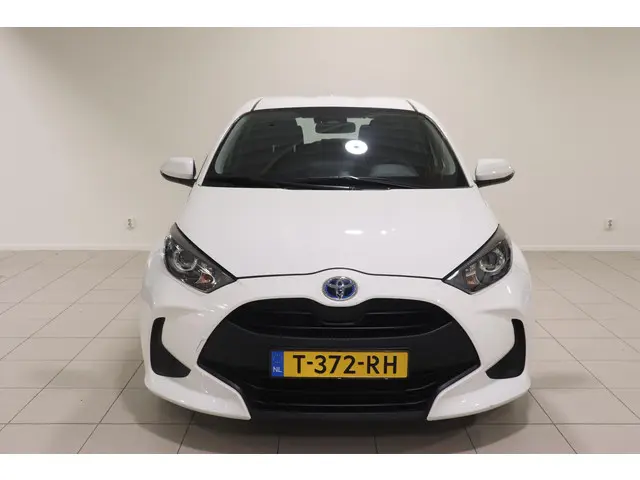 Toyota Yaris 1.5 Hybrid Active, 2023 Hybride Benzine 24